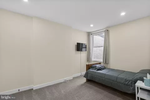 Bedroom - 832 W 35th St, Baltimore, MD 21211 photo 3 of 5