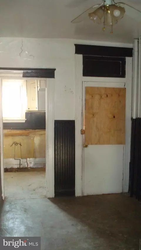 Entry Way - 1809 E 32nd St, Baltimore, MD 21218 photo 3 of 5