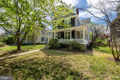 717 Saint Johns Rd, Baltimore, MD 21210