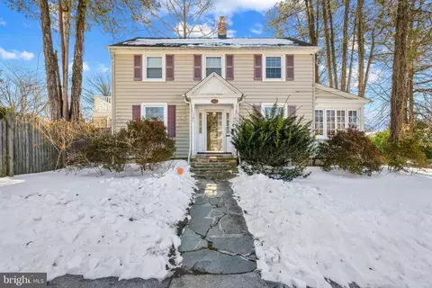 Exterior - 2803 Manhattan Ave, Baltimore, MD 21215 photo 5 of 12