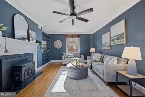 2803 Manhattan Ave, Baltimore, MD 21215