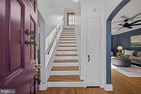 Entry Way - 2803 Manhattan Ave, Baltimore, MD 21215 photo 1 of 2