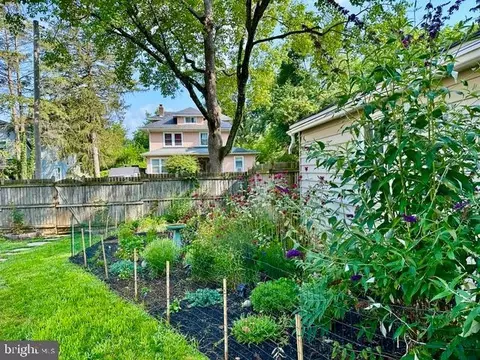 Exterior - 2803 Manhattan Ave, Baltimore, MD 21215 photo 4 of 12