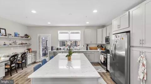 4005 Harmony Ct, Baltimore, MD 21224 photo 7