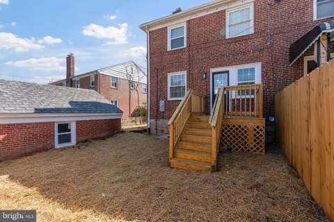 Exterior - 402 Croydon Rd, Baltimore, MD 21212 photo 5 of 8