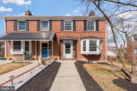 Exterior - 402 Croydon Rd, Baltimore, MD 21212 photo 2 of 8