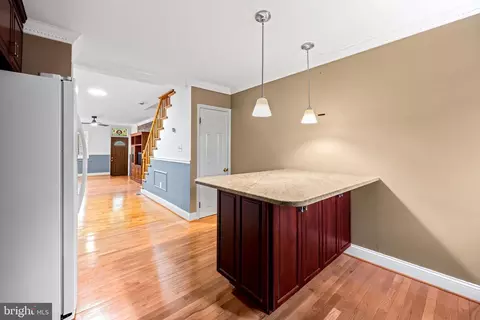 Entry Way - 602 S Curley St, Baltimore, MD 21224 photo 3 of 4