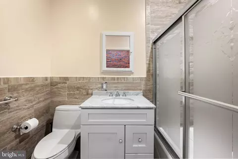 Bath - 602 S Curley St, Baltimore, MD 21224 photo 1 of 2