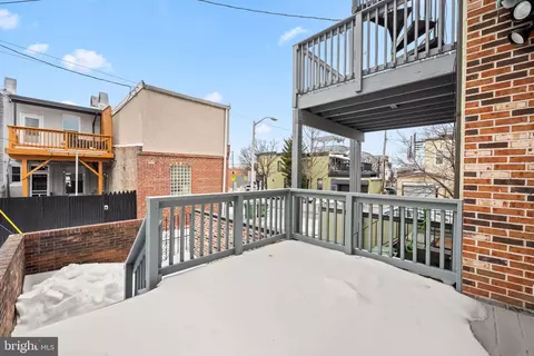 Exterior - 602 S Curley St, Baltimore, MD 21224 photo 4 of 5
