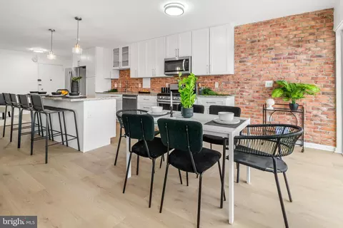 7121 Park Heights Ave #509, Baltimore, MD 21215