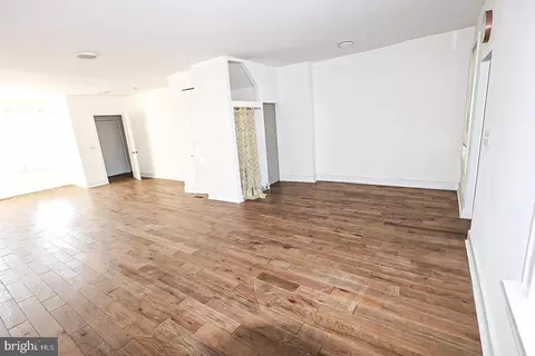 Living - 3716 Edmondson Ave, Baltimore, MD 21229 photo 3 of 7