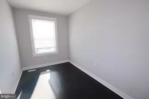Bedroom - 3716 Edmondson Ave, Baltimore, MD 21229 photo 3 of 3