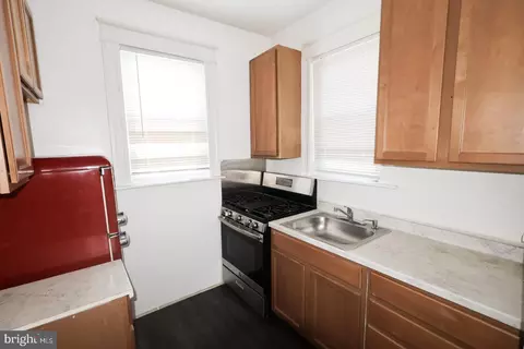 Entry Way - 3716 Edmondson Ave, Baltimore, MD 21229 photo 1 of 1