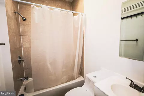 Bath - 3716 Edmondson Ave, Baltimore, MD 21229 photo 1 of 2