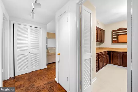 Entry Way - 4 Cross Keys Rd #4E, Baltimore, MD 21210 photo 1 of 1