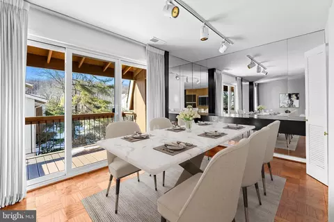 4 Cross Keys Rd #4E, Baltimore, MD 21210