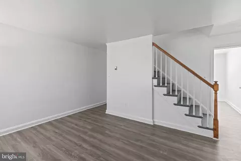 Entry Way - 4345 Roberton Ave, Baltimore, MD 21206 photo 1 of 3