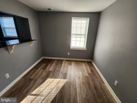 819 Aisquith St, Baltimore, MD 21202 photo 9
