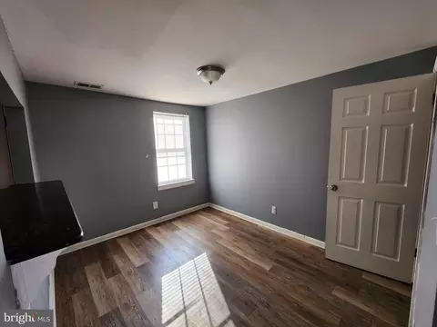 819 Aisquith St, Baltimore, MD 21202 photo 10