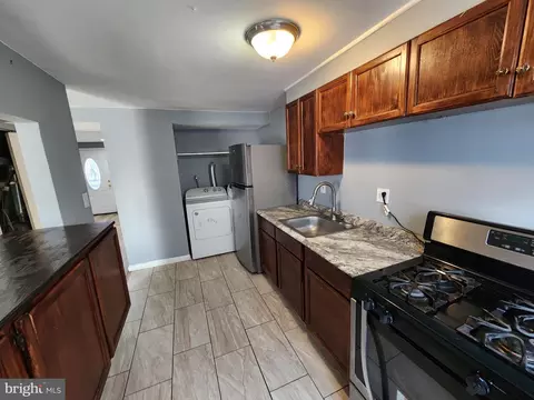 819 Aisquith St, Baltimore, MD 21202 photo 7
