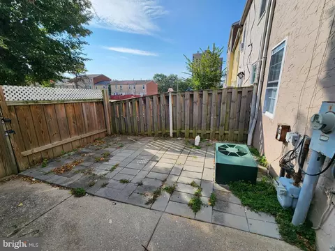819 Aisquith St, Baltimore, MD 21202 photo 21