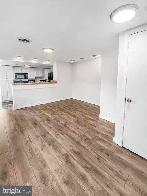 Living - 1436 Light St, Baltimore, MD 21230 photo 1 of 2