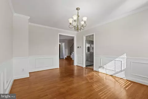 Entry Way - 1509 Upshire Rd, Baltimore, MD 21218 photo 2 of 4