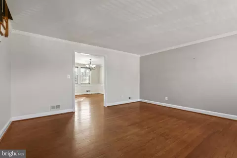 Living - 1509 Upshire Rd, Baltimore, MD 21218 photo 2 of 4