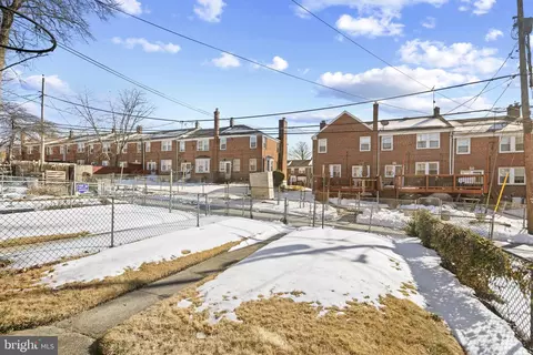 Exterior - 1509 Upshire Rd, Baltimore, MD 21218 photo 4 of 4