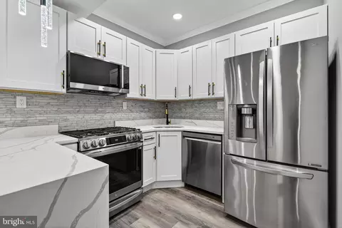 2927 Ellicott Dr, Baltimore, MD 21216