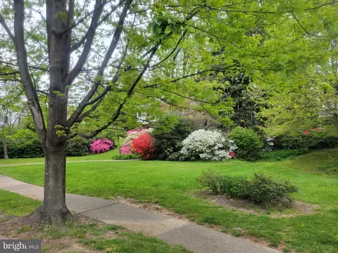 Exterior - 5211 Springlake Way, Baltimore, MD 21212 photo 6 of 16