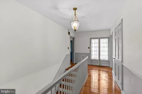 Entry Way - 5211 Springlake Way, Baltimore, MD 21212 photo 3 of 4