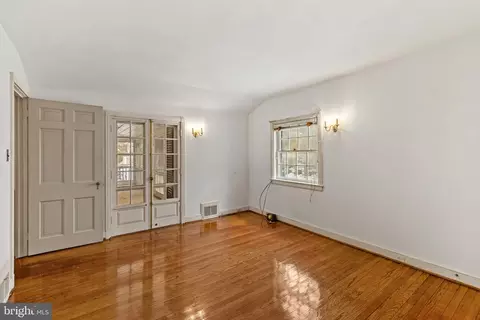Bedroom - 5211 Springlake Way, Baltimore, MD 21212 photo 1 of 3