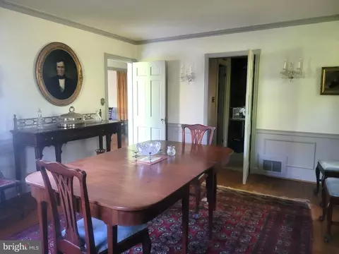 Dining - 5211 Springlake Way, Baltimore, MD 21212 photo 3 of 4