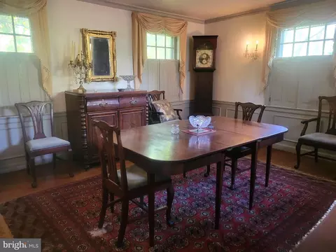 Dining - 5211 Springlake Way, Baltimore, MD 21212 photo 2 of 4
