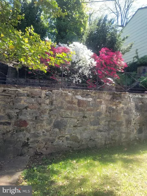 Exterior - 5211 Springlake Way, Baltimore, MD 21212 photo 10 of 16