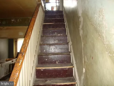 Entry Way - 2684 Dulany St, Baltimore, MD 21223 photo 8 of 13