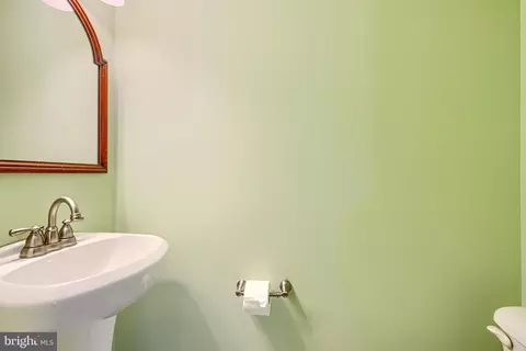 Bath - 2102 Cambridge St, Baltimore, MD 21231 photo 1 of 4