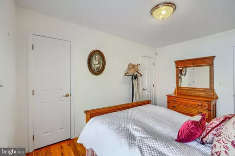 Bedroom - 2102 Cambridge St, Baltimore, MD 21231 photo 3 of 7