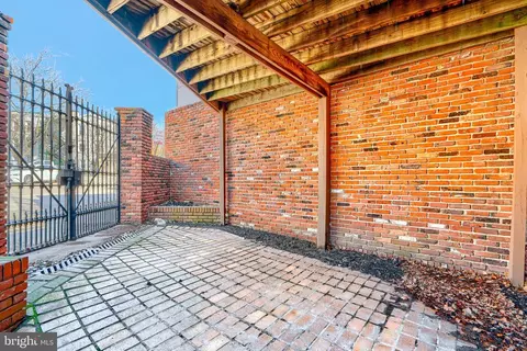 Exterior - 2102 Cambridge St, Baltimore, MD 21231 photo 5 of 7