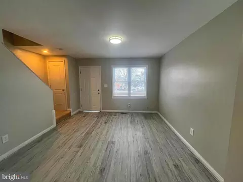 Living - 1018 Cameron Rd, Baltimore, MD 21212 photo 2 of 3