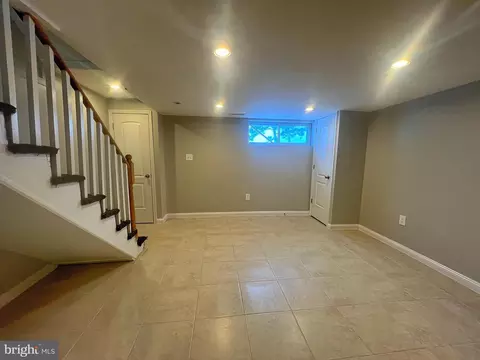 Living - 1018 Cameron Rd, Baltimore, MD 21212 photo 3 of 3