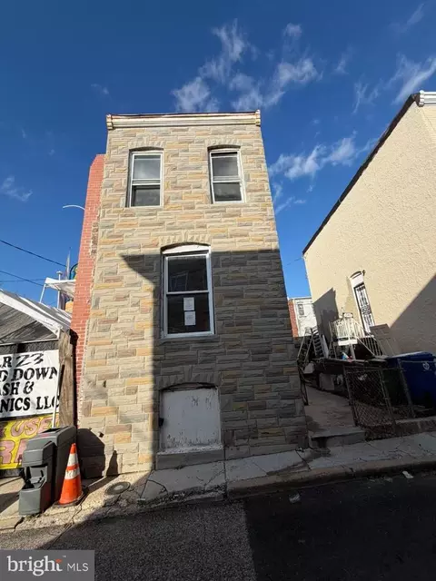 1942 Vine St, Baltimore, MD 21223