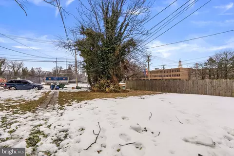 Exterior - 1662 E Cold Spring Ln, Baltimore, MD 21218 photo 6 of 6