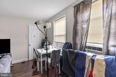 Entry Way - 1662 E Cold Spring Ln, Baltimore, MD 21218 photo 3 of 5