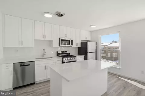 Kitchen - 804 Arnold Ct, Baltimore, MD 21205 photo 2 of 2