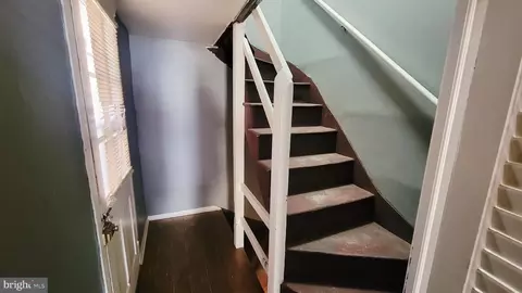 Entry Way - 703 Tessier St, Baltimore, MD 21201 photo 6 of 9