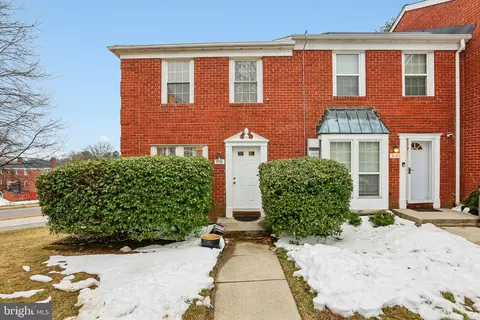 915 Dartmouth Glen Way, Baltimore, MD 21212