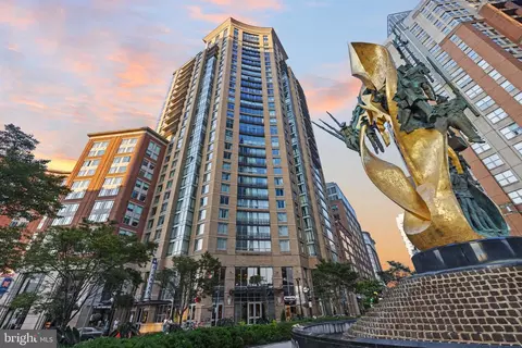 675 President St #1406, Baltimore, MD 21202