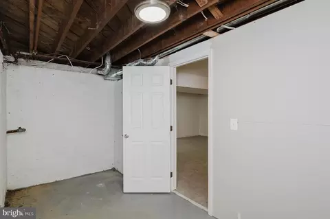 Entry Way - 5709 Anthony Ave, Baltimore, MD 21206 photo 10 of 10
